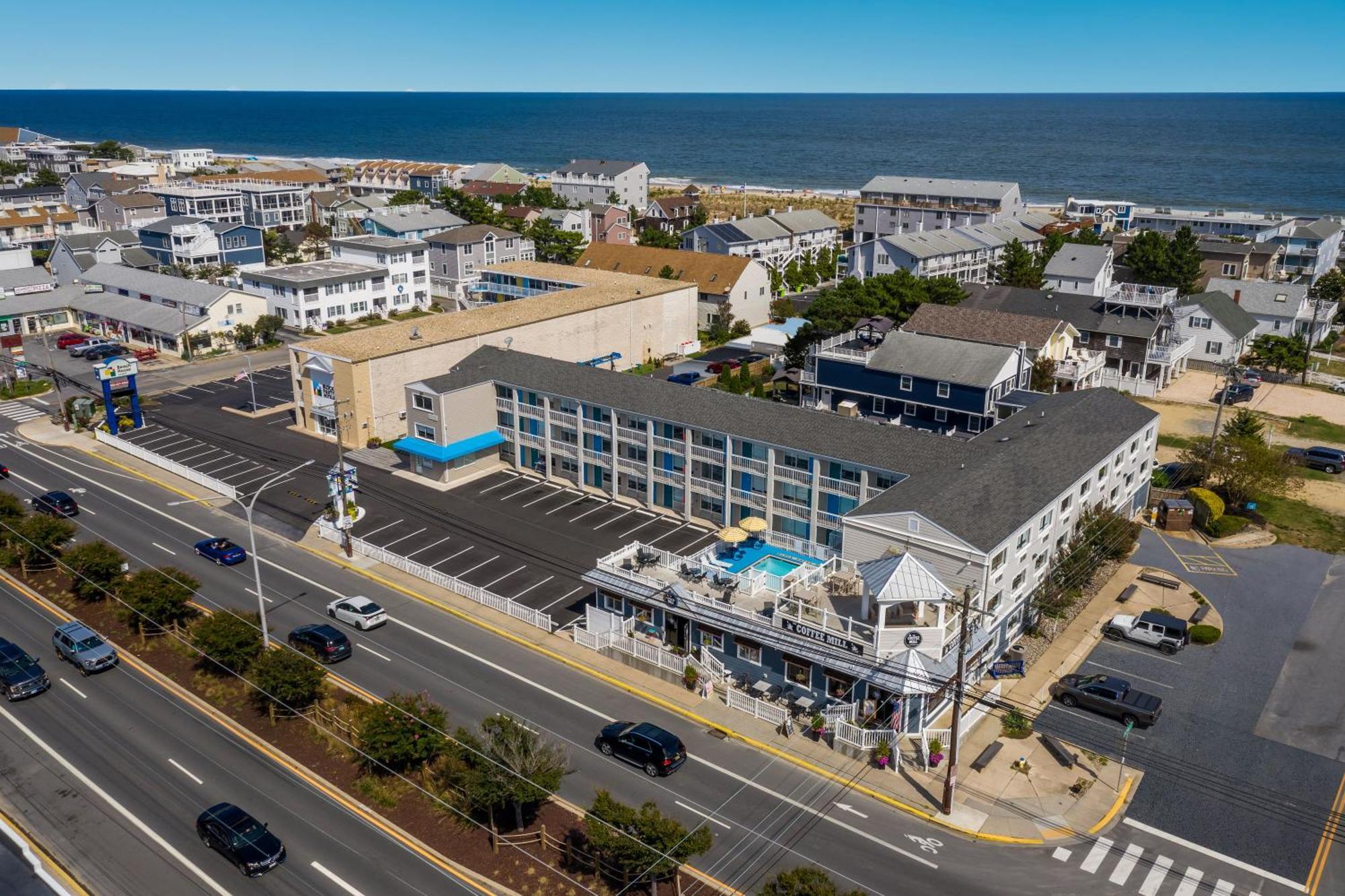 Отель Atlantic Oceanside Dewey Дьюи-Бич Экстерьер фото